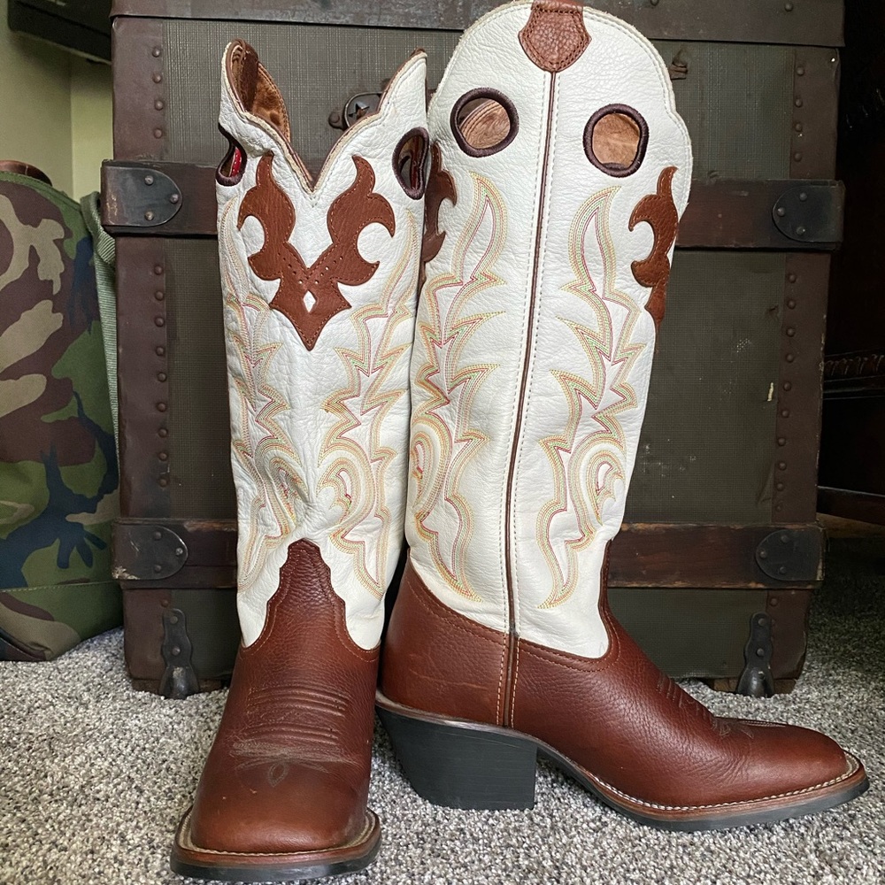 Women’s Tony Lama Boots (western)